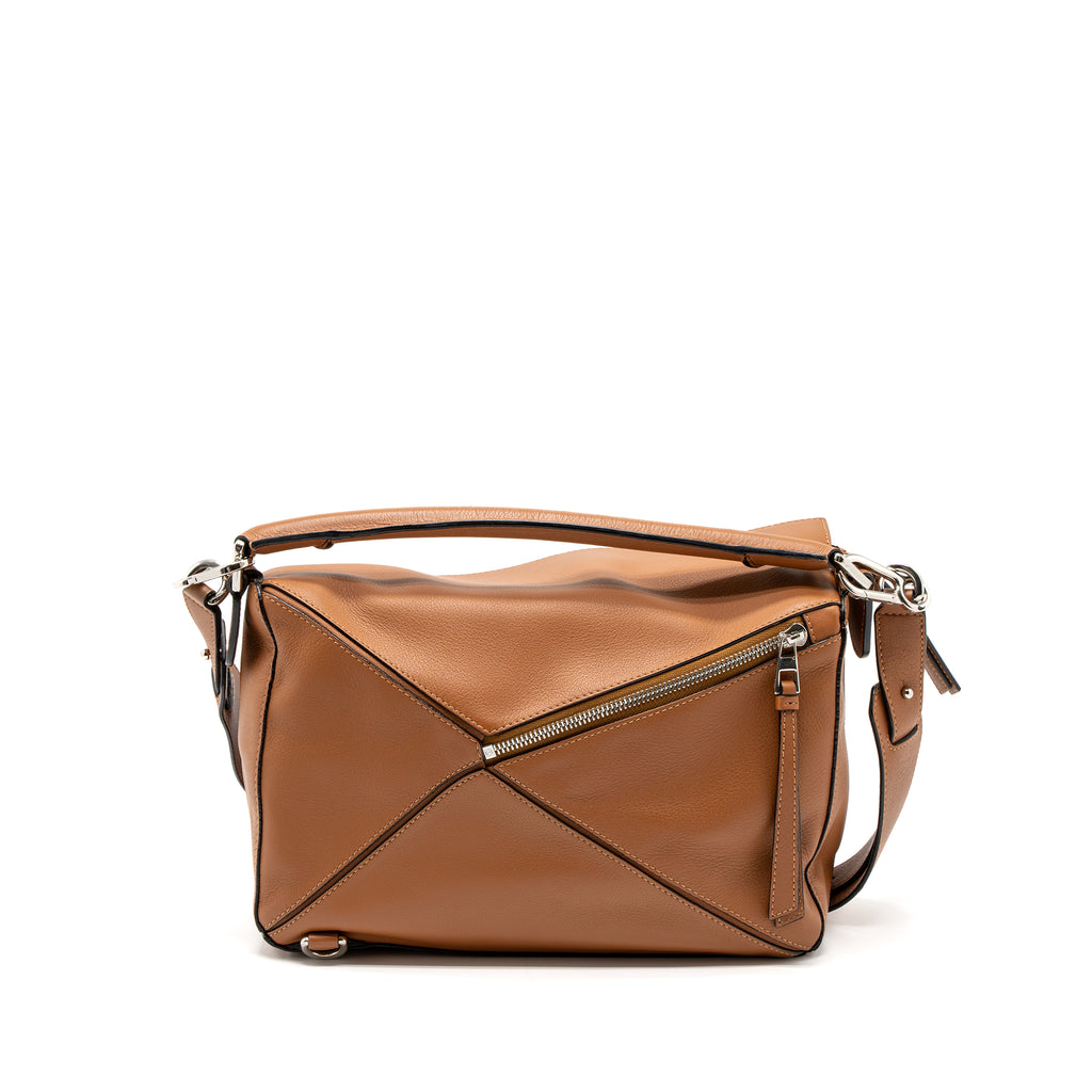 Loewe puzzle tan outlet medium