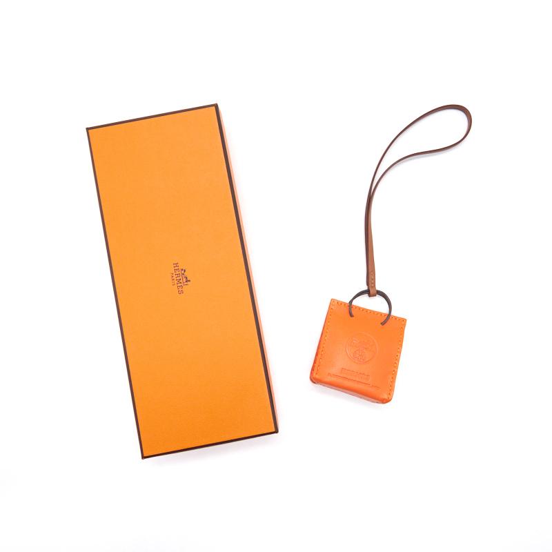 HERMES Orange Shopping Bag Charm Feu/ Gold *New
