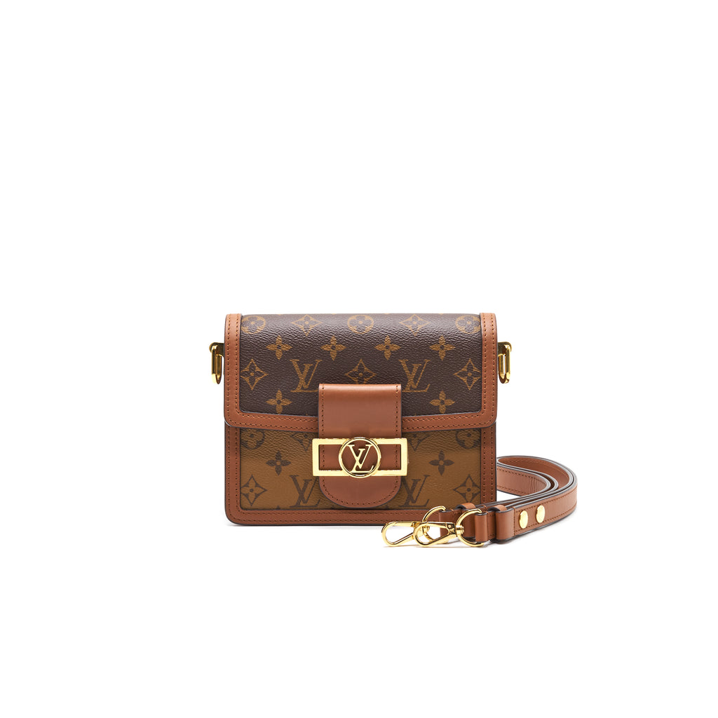 Louis Vuitton - Mini Dauphine Belt pouch in Italy
