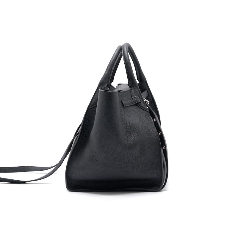 ハンドバッグ CELINE TOP HANDLE BAGS BLACK Celine Black Calfskin Small 16 Top Handle Bag – Modaselle