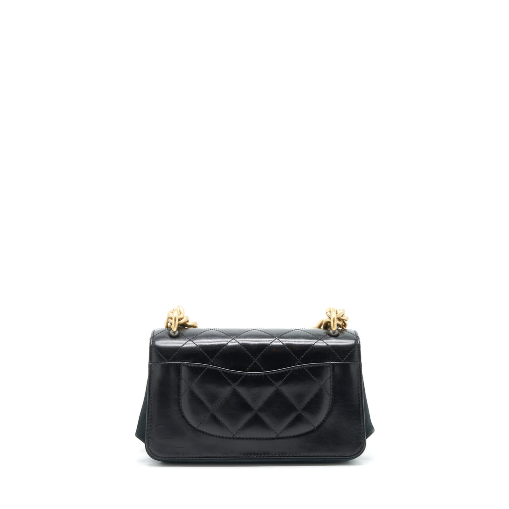 Chanel Paris Cosmopolite Straight Lined Flap Bag Quilted Aged Calfskin  Medium Black 4757349 – Testing Zone