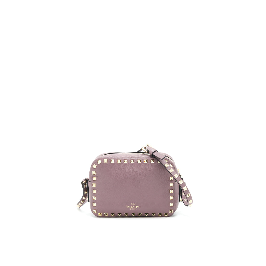 Valentino rockstud outlet camera crossbody bag