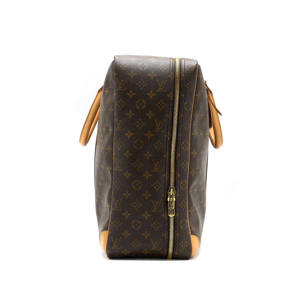 used Pre-owned Authenticated Louis Vuitton Monogram Excursion Canvas Brown Handbag Top Handlebag Unisex (New with Defects), Adult Unisex, Size: Large