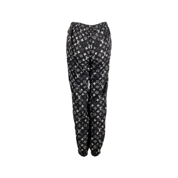 Louis Vuitton size 34 stencil-effect Monogram jogging pants Black/White Polyamide