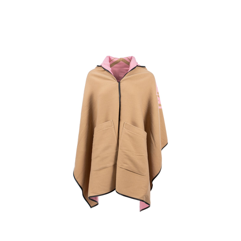 Burberry Reversible Jacquard Logo Hodded Cape Wool Brown / Pink