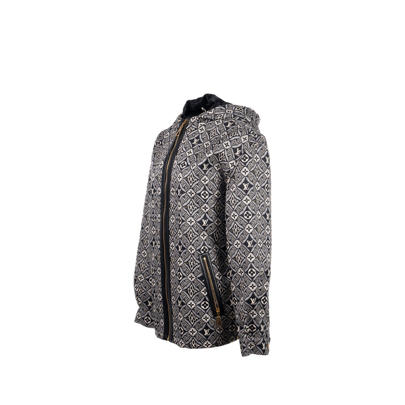 Louis Vuitton size 38 monogram since 1854 hooded silk parka polyamide/silk black/white