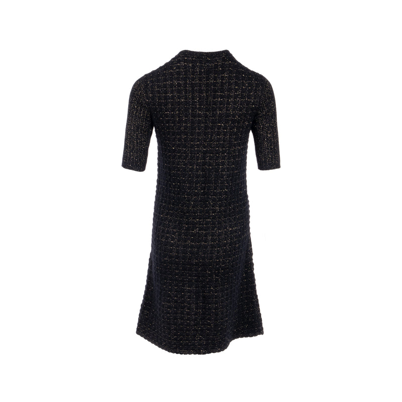 Chanel size 36 tweed dress black / gold Chanel size 36 tweed dress black / gold