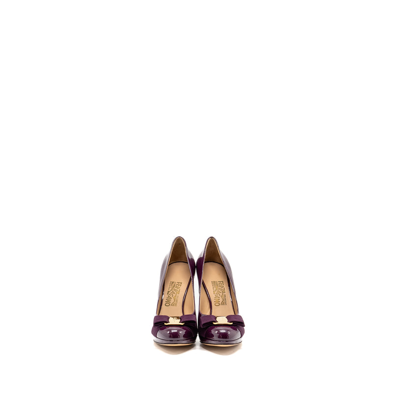 Salvatore Ferragamo Size 7 Vara Bow Pumps Patent Purple GHW