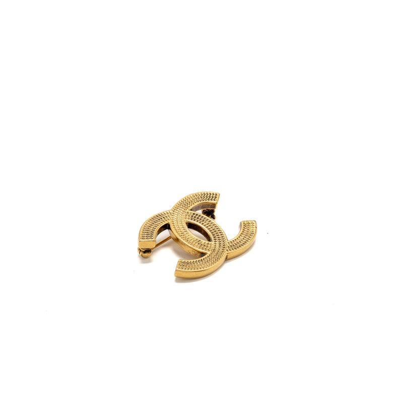 Chanel CC Brooch Gold Tone