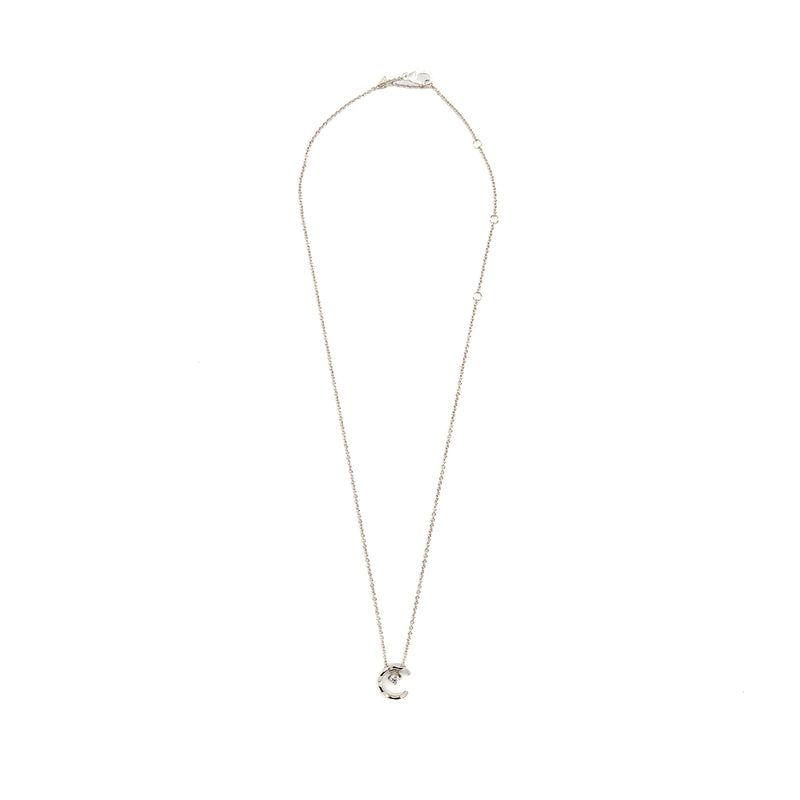Chanel Coco necklace quilted motif, 18k white gold, diamonds