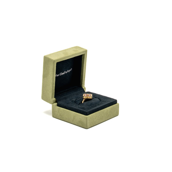 Van Cleef & Arpels Size 50 Vintage Alhambra Ring Yellow Gold, Carnelian, Diamond