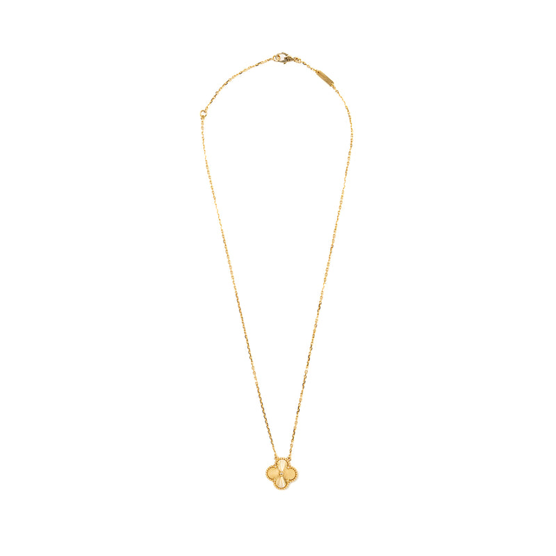 Van Cleef & Arpels Vintage Alhambra Pendant Yellow Gold