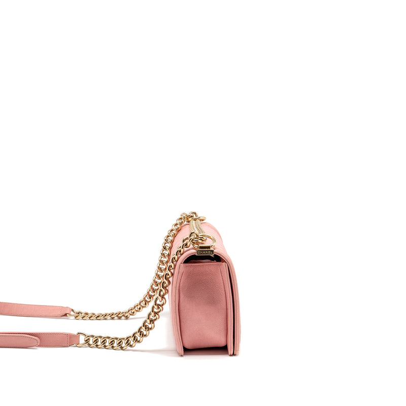 Chanel Medium Boy Bag Grained Calfskin Pink LGHW