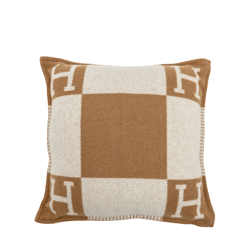 Hermes Avalon Pillow Small Model Merinos Wool/Cashmere Ecru/Camel