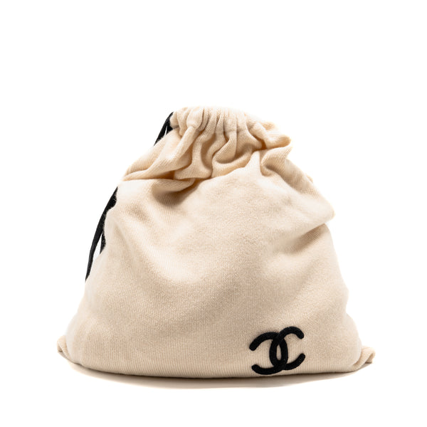 Chanel CC Logo Sock Slipper &Blanket Travel Set Cashmere Cream Knit