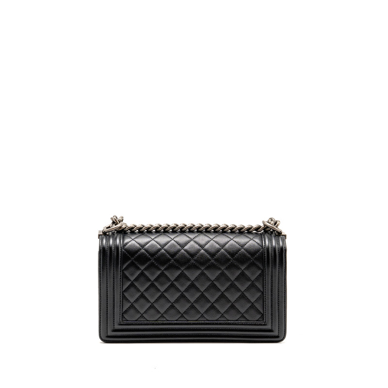 Chanel Medium Boy Bag Caviar black ruthenium silver hardware