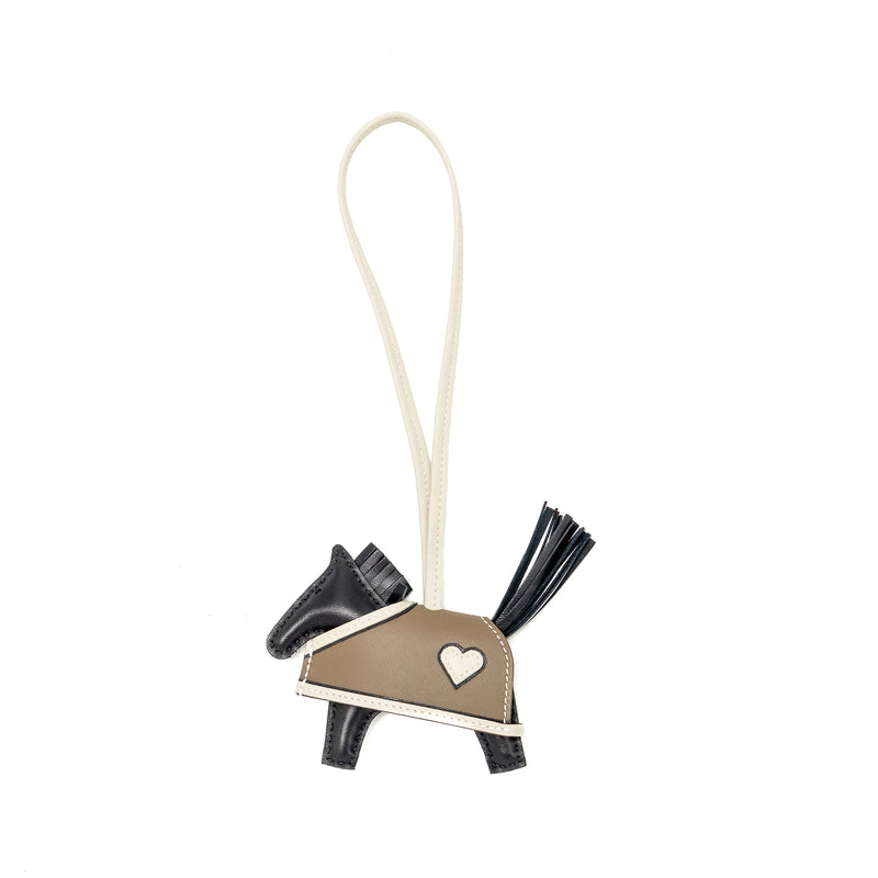 Hermes Rodeo PM Robeo Cueur Agneau Black/Craie/Etoupe Stamp K