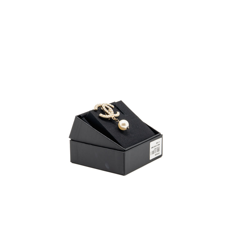 Chanel CC Brooch Pearl Drop Light Gold Tone