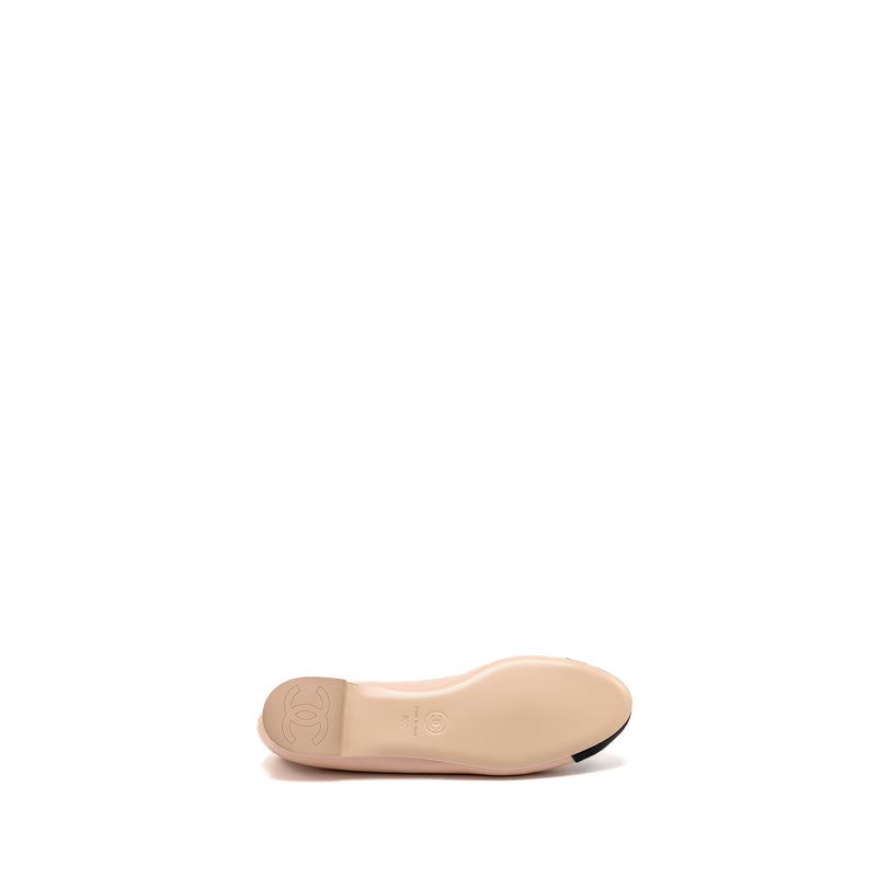 Chanel Size 36 24C Mary Janes Ballet Flats Lambskin Light Pink/Black and Logo Leg Warmers Cotton Light Pink (Sell in a set)
