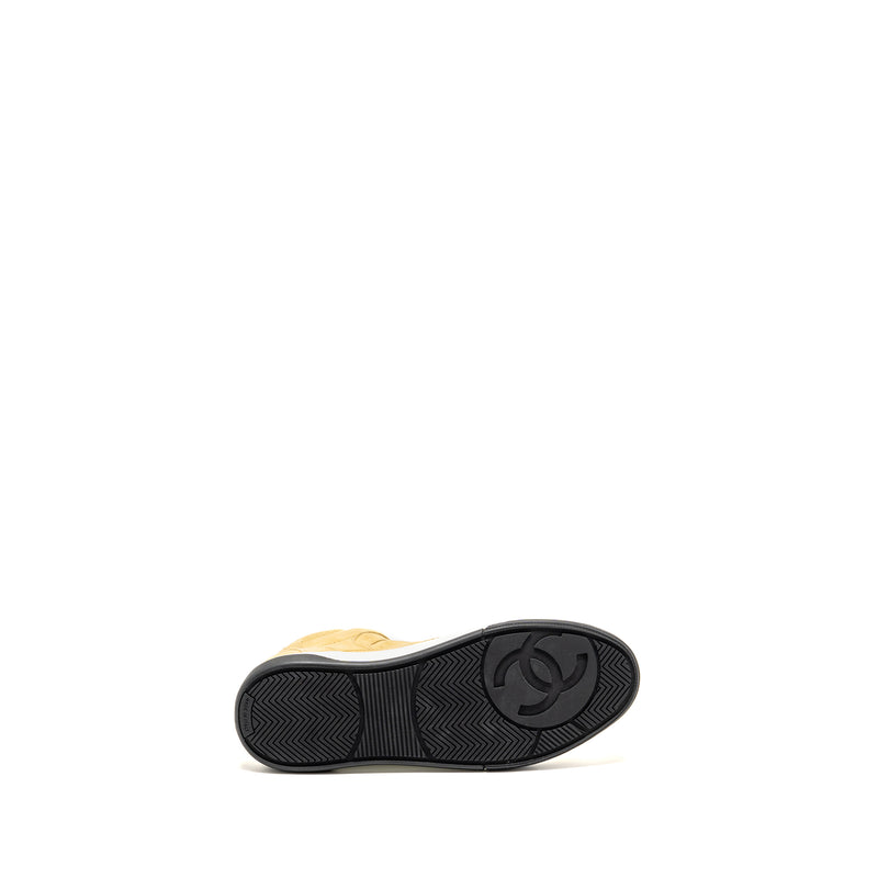 Chanel Size 38 23A CC Logo High-Top Sneakers Suede Kidskin Dark Beige