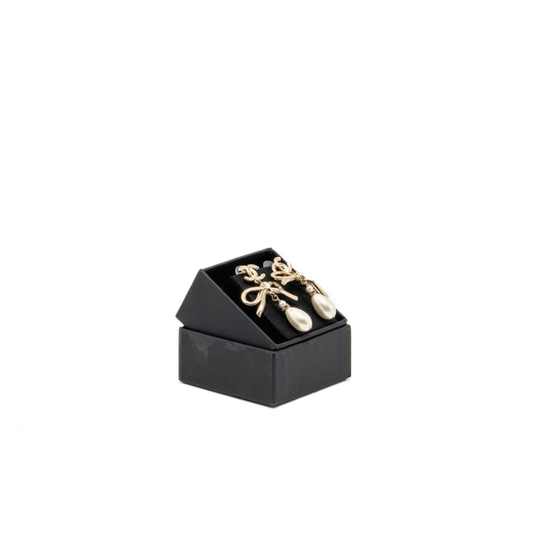 Chanel Giant Bow/Pearl Drop Earrings Light Gold Tone