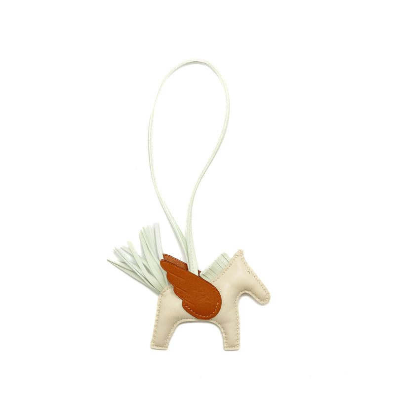 Hermes rodeo pegase pm bag charm craie/vert fizz/gold Stamp B