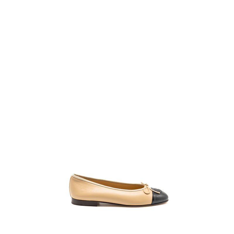 Chanel Size 37 Ballerinas Flat Shoes Lambskin Beige/Black