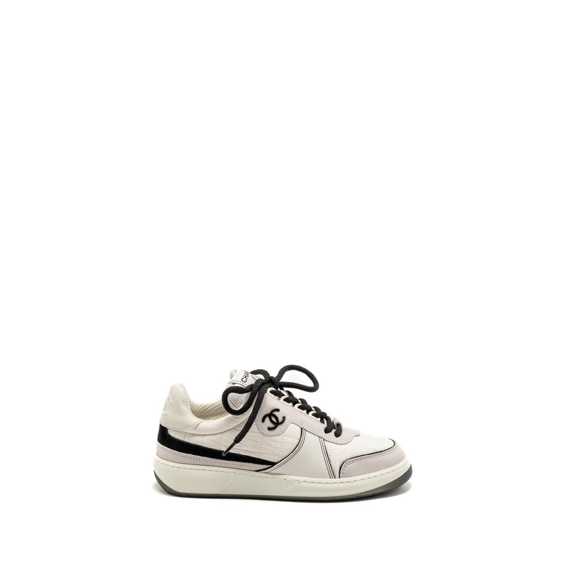 Chanel Size 36 CC Sneakers Suede/Fabric/Calfskin White/Light Grey/Black