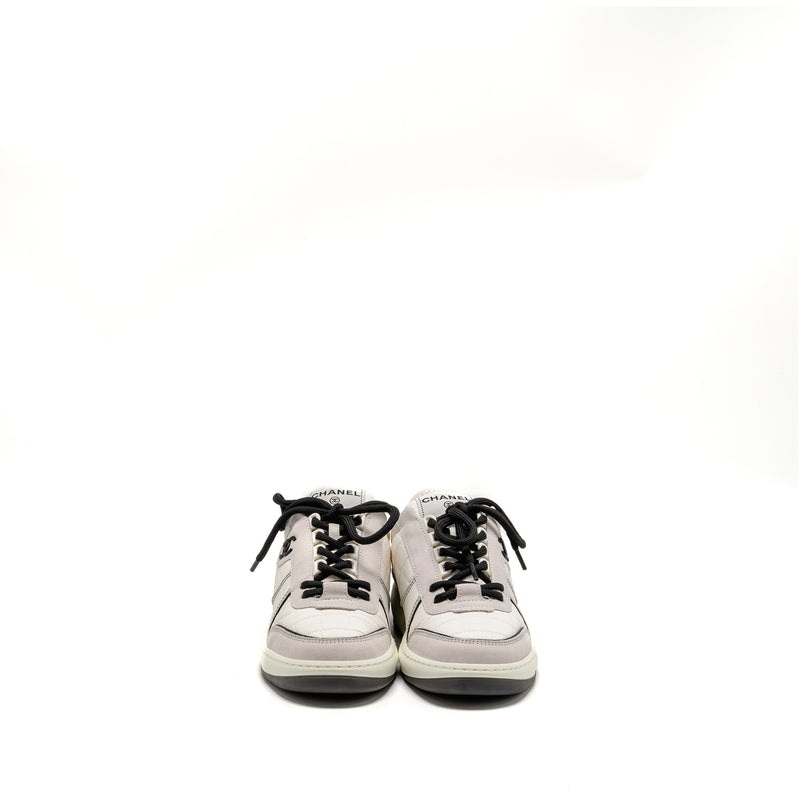 Chanel Size 36 CC Sneakers Suede/Fabric/Calfskin White/Light Grey/Black