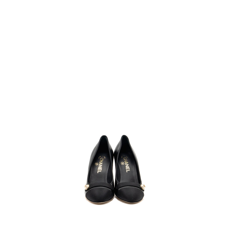 Chanel Size 36 CC Pearl Pumps Leather/Grosgrain Black