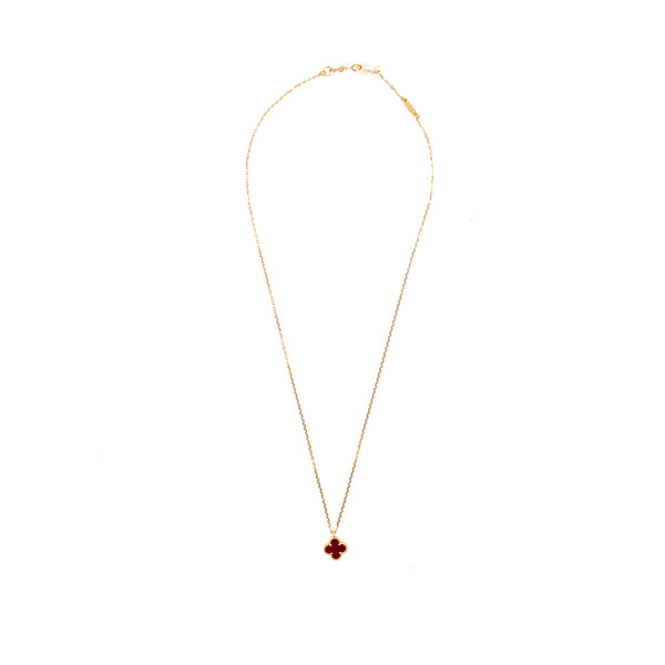 Van Cleef & Arpels sweet alhambra pendant carnelian rose gold