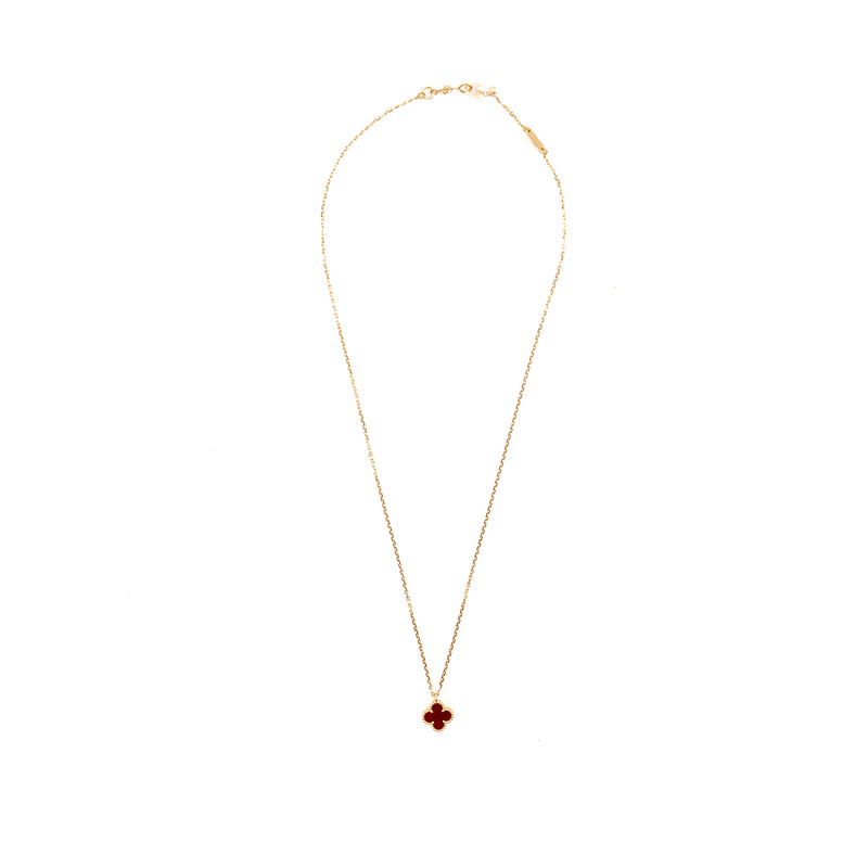 Van Cleef & Arpels sweet alhambra pendant carnelian rose gold
