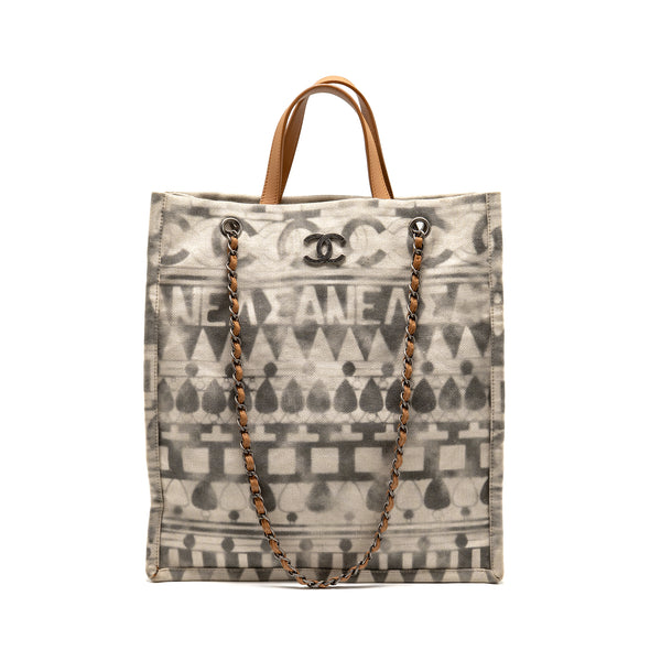 Chanel Iliad Shopping tote bag printed canvas/leather Multicoloured SHW