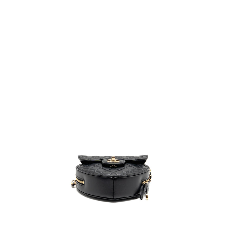 Chanel 22S Heart Bag Lambskin Black LGHW (Microchip)