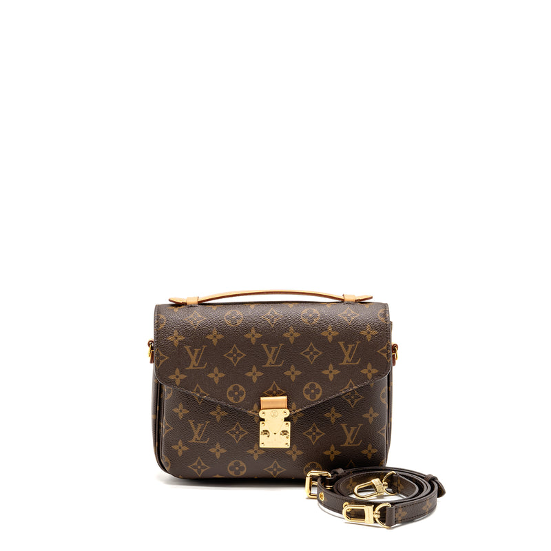 Louis Vuitton Pochette Metis monogram Canvas GHW