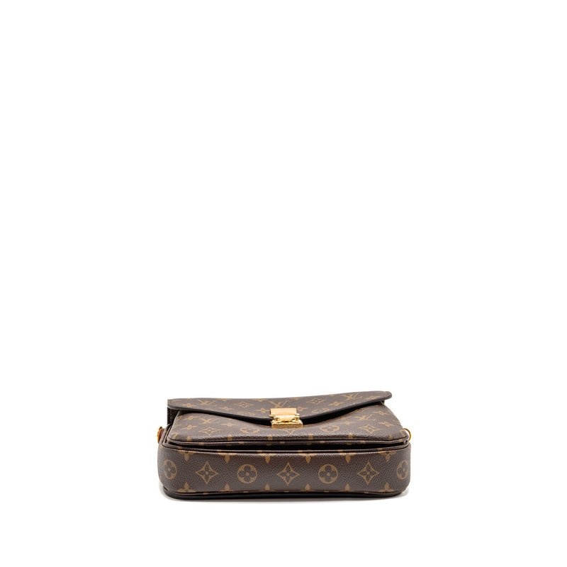 Louis Vuitton Pochette Metis monogram Canvas GHW