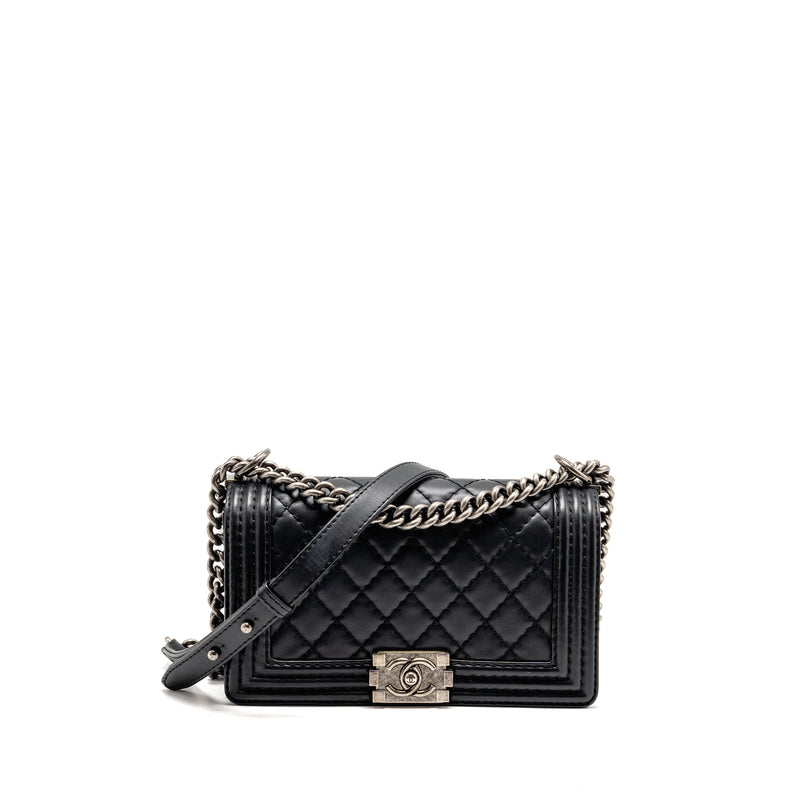 Chanel Medium Boy Bag Calfskin Black Ruthenium SHW