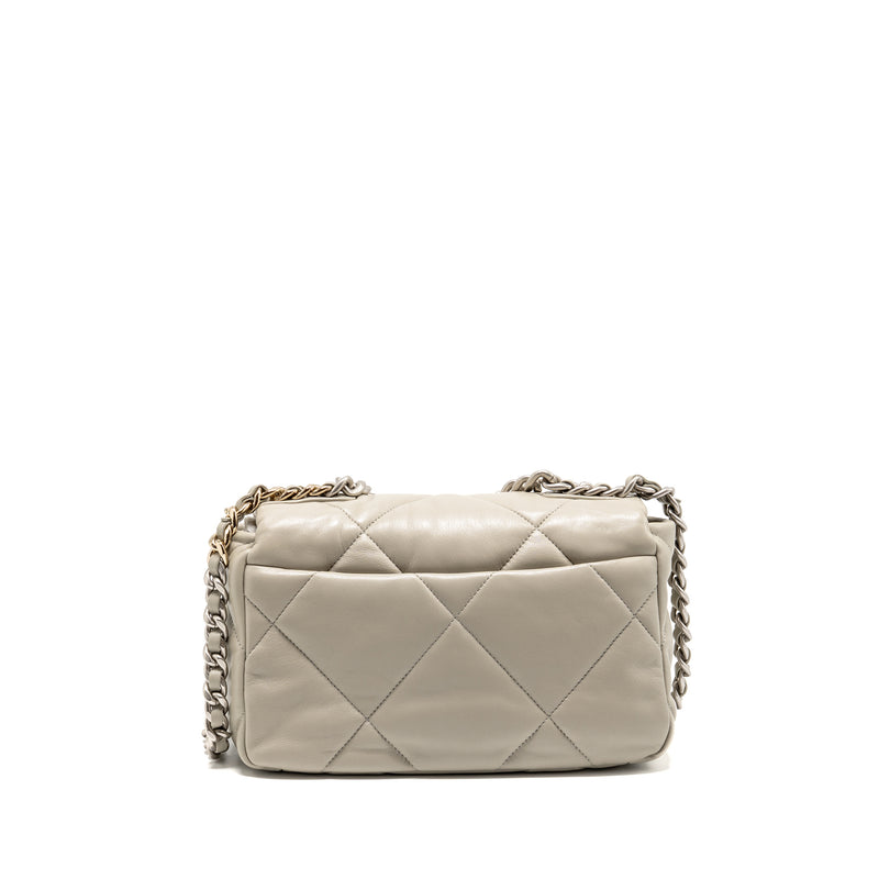 Chanel Small 19 Bag Lambskin Light Grey Multicoloured Hardware (microchip)