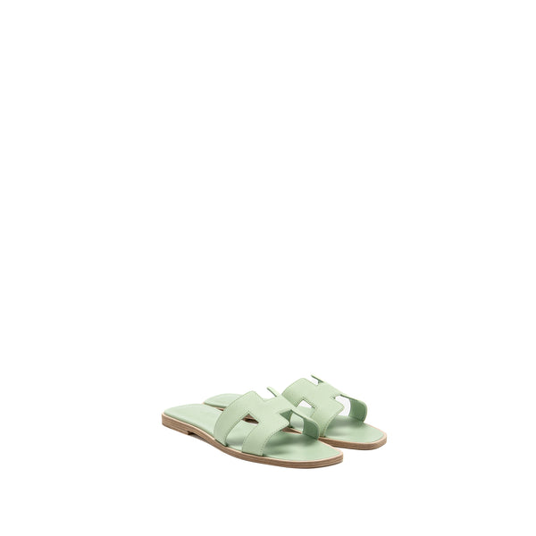 Hermes size 37 oran sandals calfskin vert jade