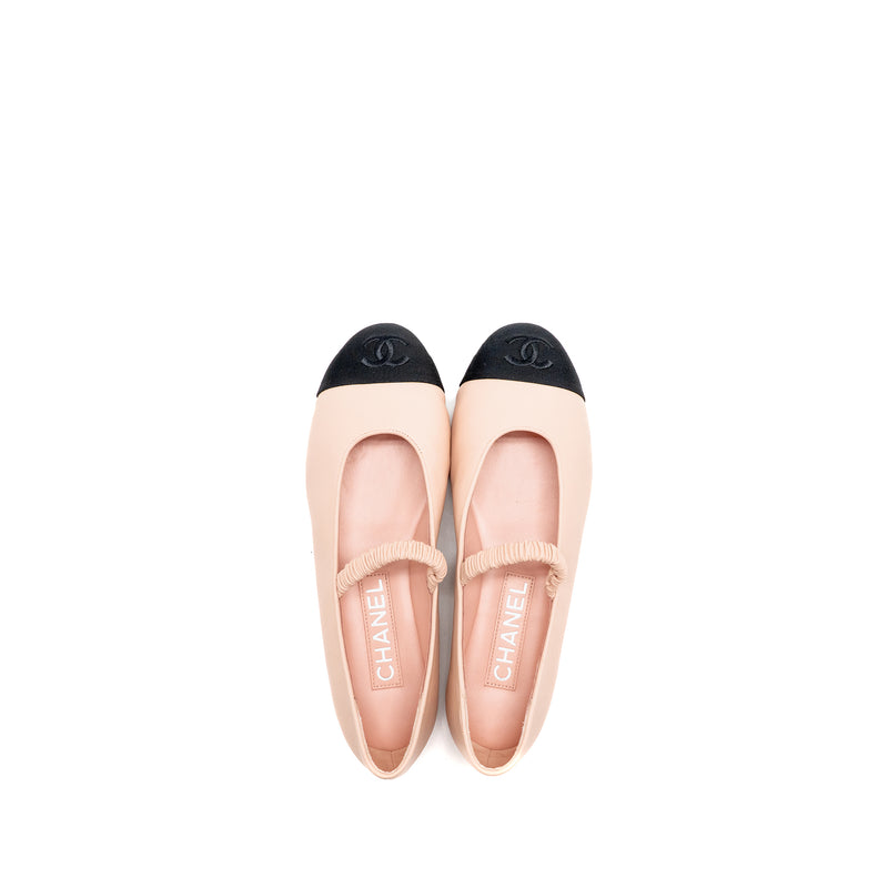Chanel Size 36 24C Mary Janes Ballet Flats Lambskin Light Pink/Black and Logo Leg Warmers Cotton Light Pink (Sell in a set)