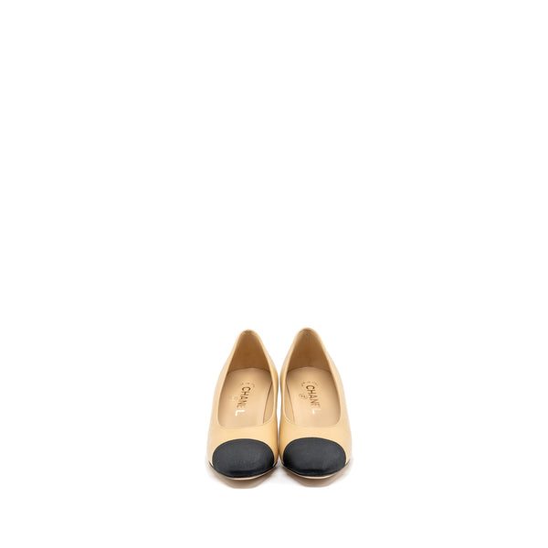 Chanel Size 36 Pump lambskin beige / black