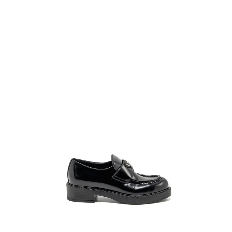 Prada Size 38 Loafers patent black SHW