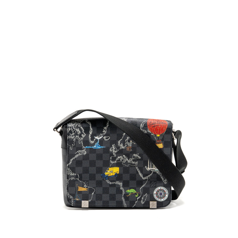 Louis Vuitton World Map District Messenger Bag Damier Graphite Canvas SHW