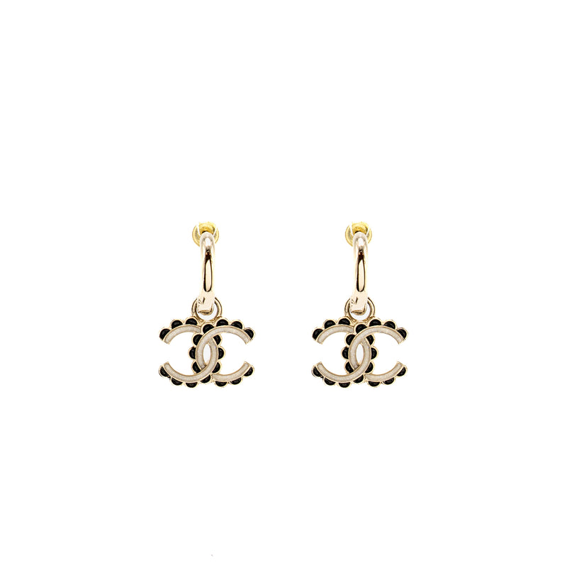 Chanel CC drop earrings black / white/ light gold tone