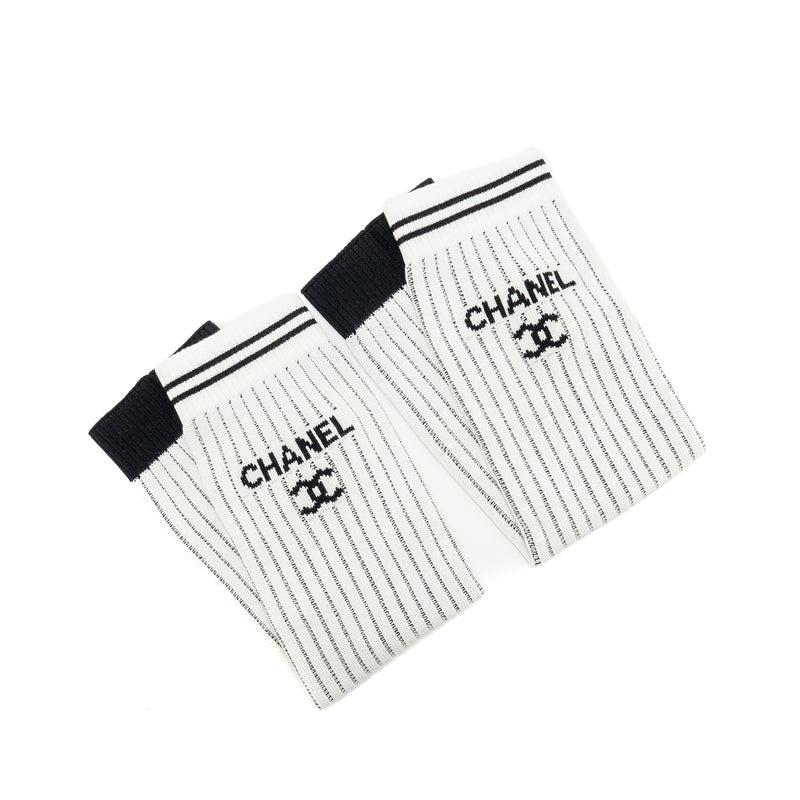 Chanel 24c CC Logo Gaiters Leg Warmers Cotton White