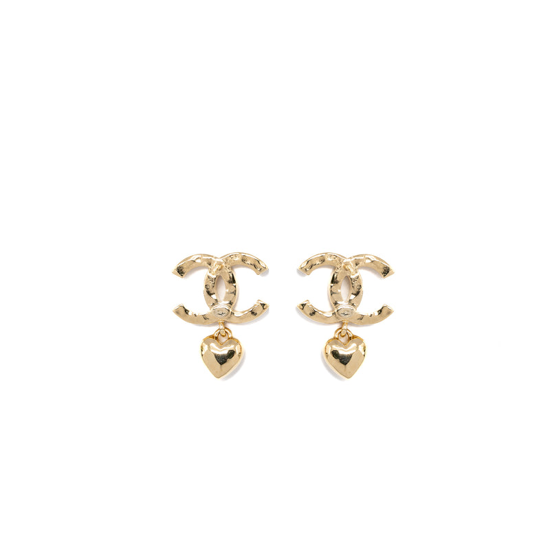 Chanel CC Logo Heart Earrings Crystal GHW