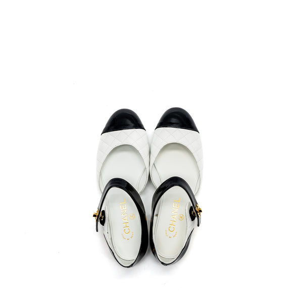 Chanel size 37 Mary Janes open ballet flat shoes black / white