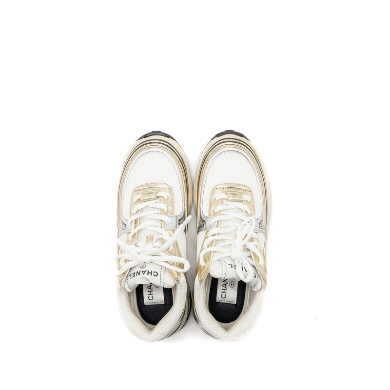 Chanel Size 37 CC Sneakers Fabric/Laminated White/Gold/Silver