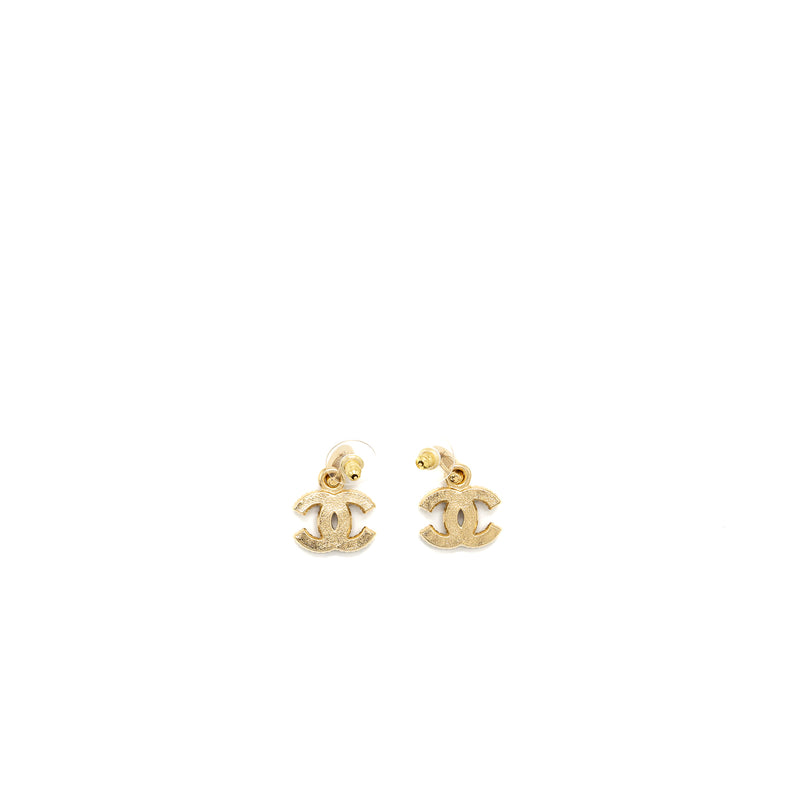 Chanel CC drop earrings dark red/ gold tone