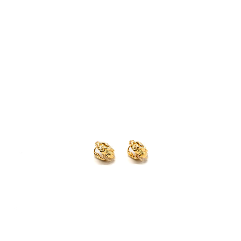 Chanel cc logo shell earclips crystal multicolour gold tone
